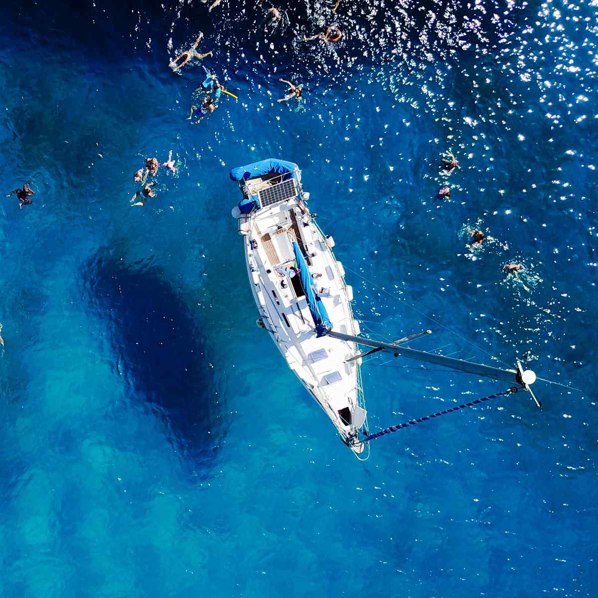 https://www.seaboatnoleggi.it/wp-content/uploads/2023/02/image_shape_02.jpg